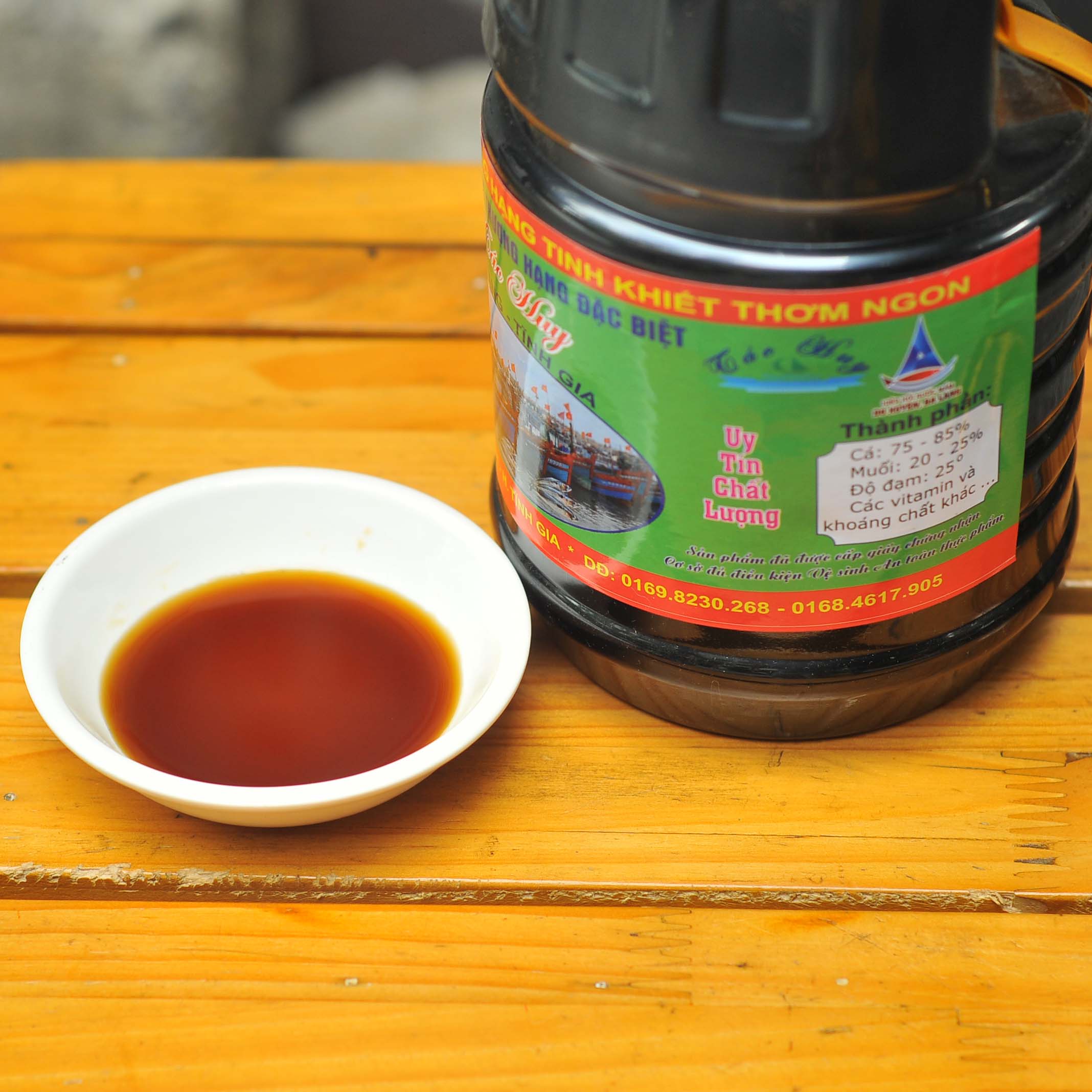 Nước mắm thượng hạng đặc sản Ba làng - Thanh Hóa (can 2l)