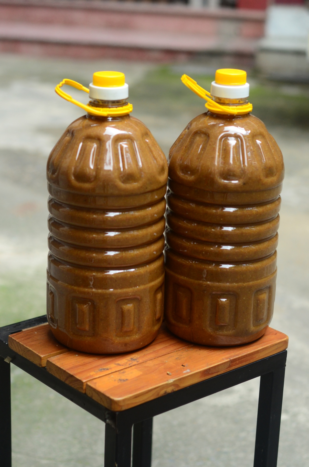 Tương Bần Đặc sản Hưng Yên chính hiệu làm từ gaọ nếp cái hoa vàng (can 5l)